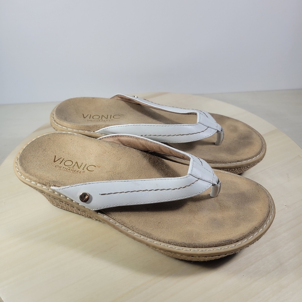 Vionic White Orthaheel Grenada Post Toe Wedge Heel Sandals Women’s Size 6